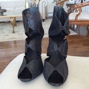 Schultz mesh high heel